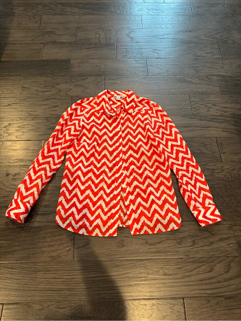 Dalia Collection Red and White Chevron Button-Down Shirt 100% Cotton Size M
